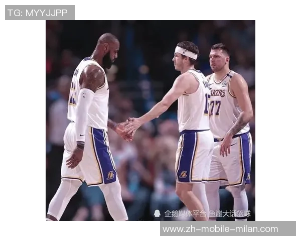 东契奇与里夫斯联手发威勇士油漆区内线防守漏洞显著